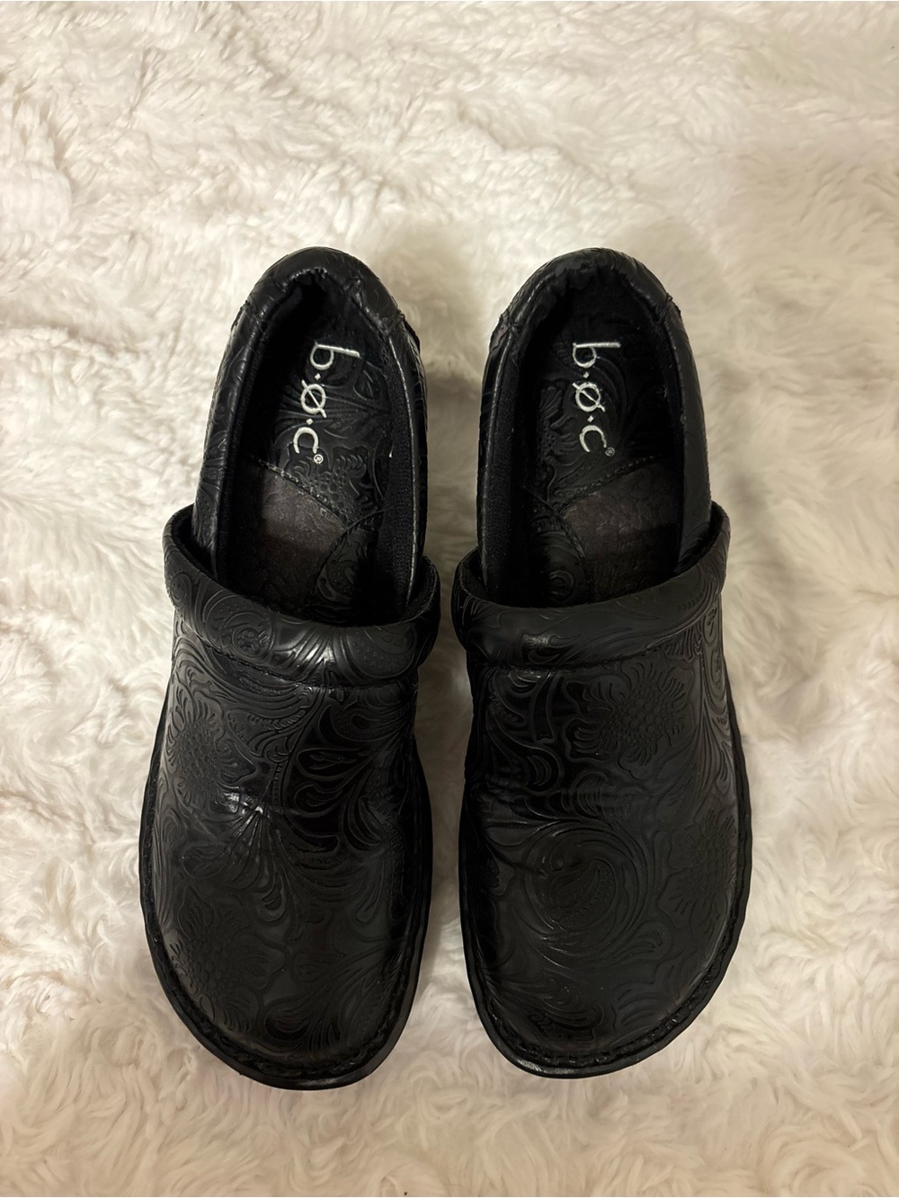 O.C. Black Tooled Floral Leather Clogs Shoes 6.5